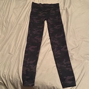 SPANX Camo Leggings (Size Small)